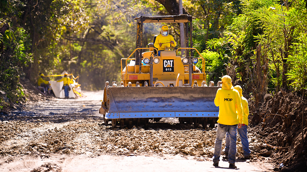 Ministerio De Obras Públicas Y De Transporte Ministerio De Obras Públicas Y De Transporte