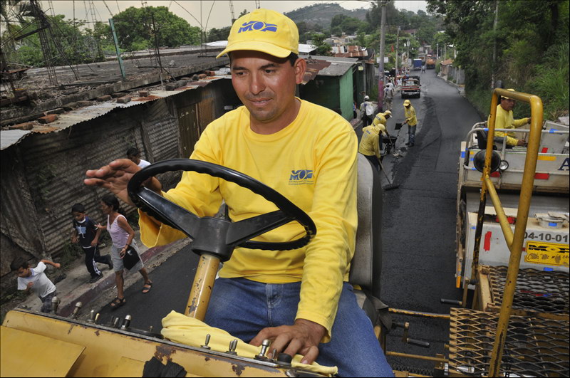 Unidad de Respuesta a la Comunidad del MOP finaliza 34 proyectos viales y de mitigación