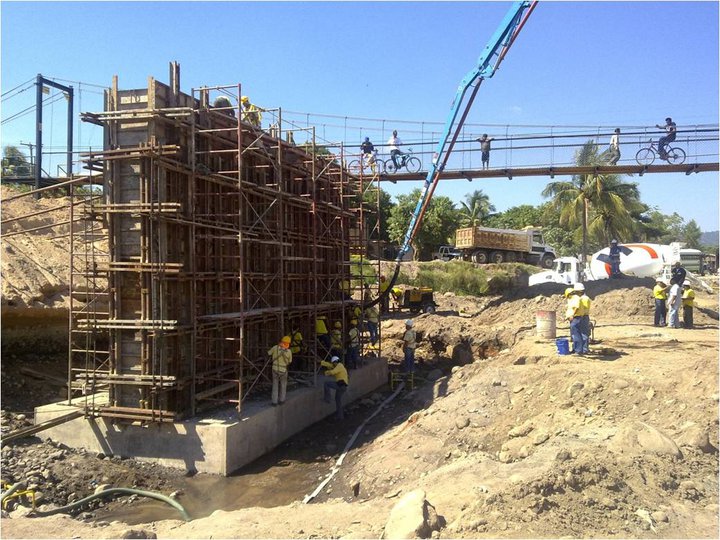 MOP Avanza en construcción Puente Melara