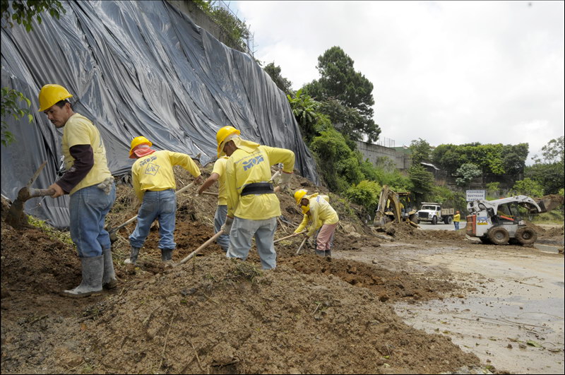 MOP-PNUD inicia proceso licitación para diseño y construcción obras de mitigación en Ataco, Ahuachapán y San Julián, Sonsonate