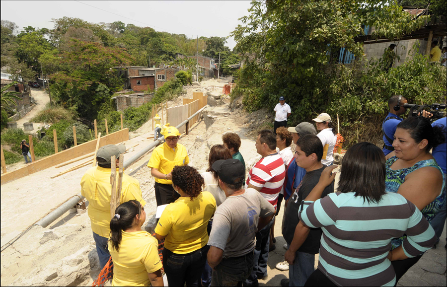 MOP realiza obra de mitigación en Colonia Santa Lucia, Mejicanos