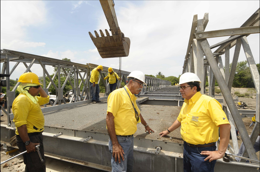 MOP por concluir construcción de Puente Tihuapa, en Carretera El Litoral, Cantón Cangrejera, La Libertad