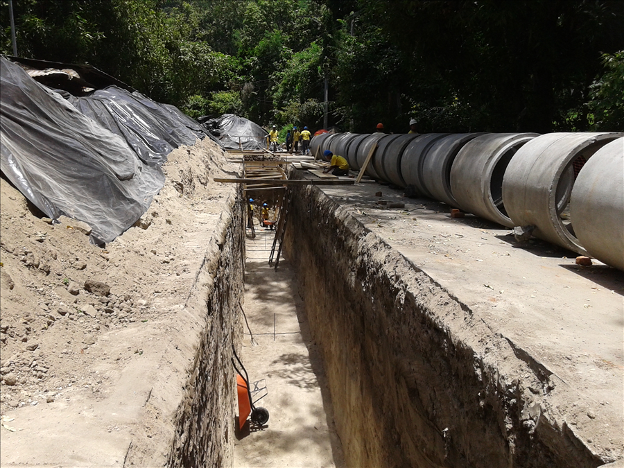 MOP avanza en construcción de colector en Colonia El Matazano, Ilopango