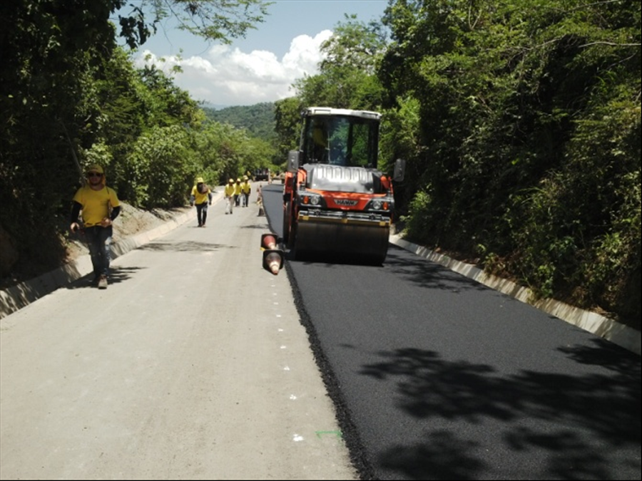 63% pavimentación de carretera Nueva Trinidad, Arcatao, Chalatenango
