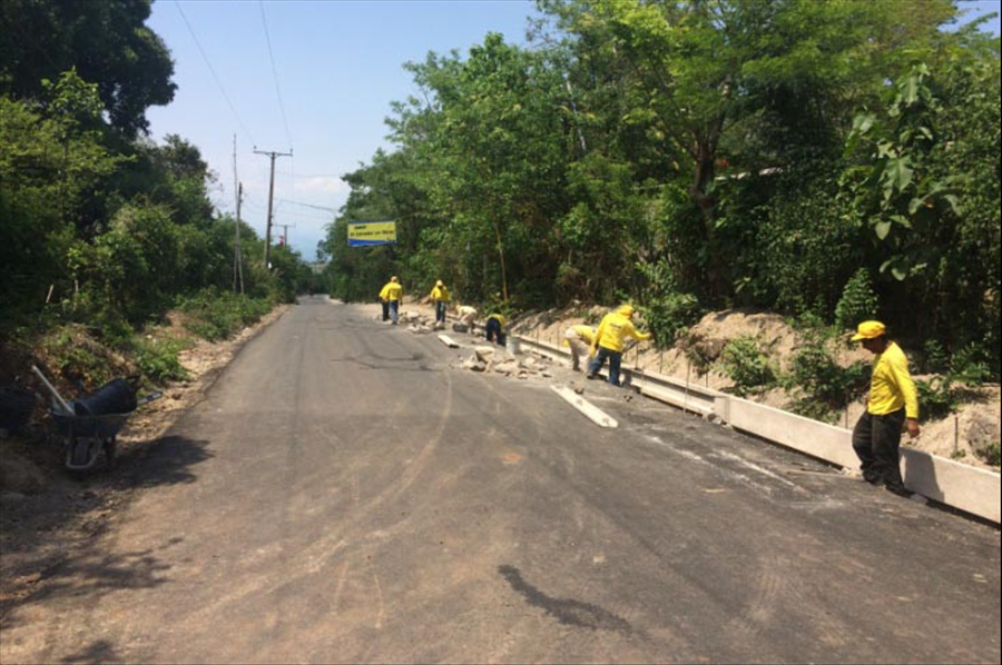 98% de avance en pavimentación de 600 metros de calles comunidades El Barío y El Cereto, Suchitoto, Cuscaltlán