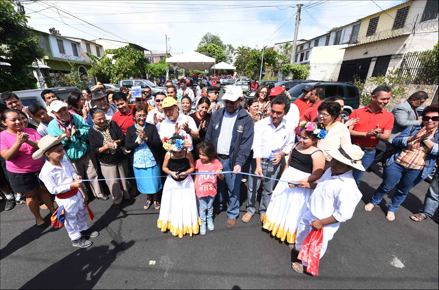 MOP entrega recarpeteo de Calle Magisterial Sur y Norte, Mejicanos