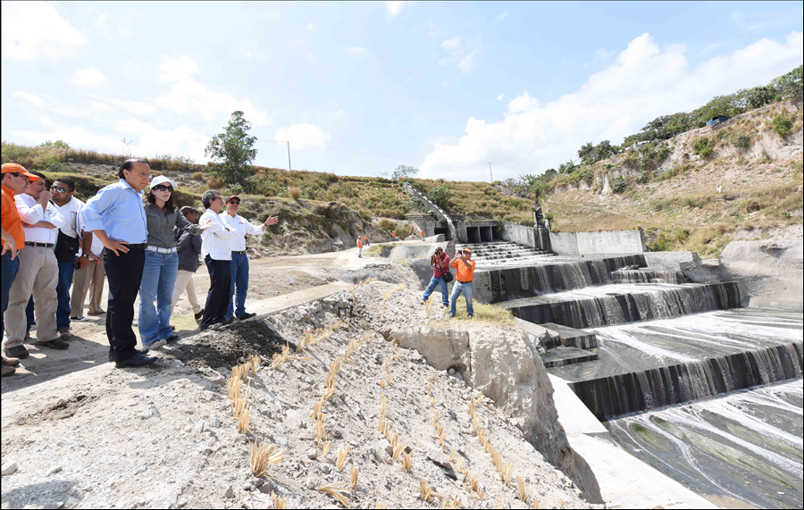 MOP-FOVIAL entregan importante obra de protección en carretera de Oro