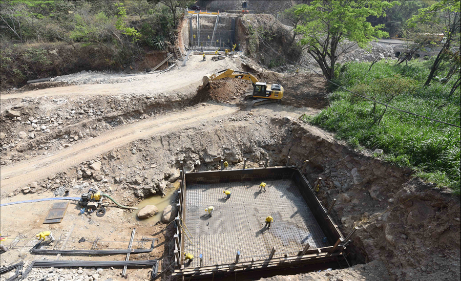 MOP avanza en la construcción de dos nuevos puentes en Chalatenango