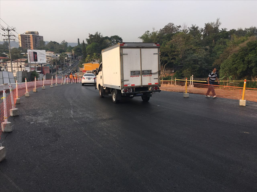 FOVIAL habilita nuevo carril en sector sur del Redondel Masferrer