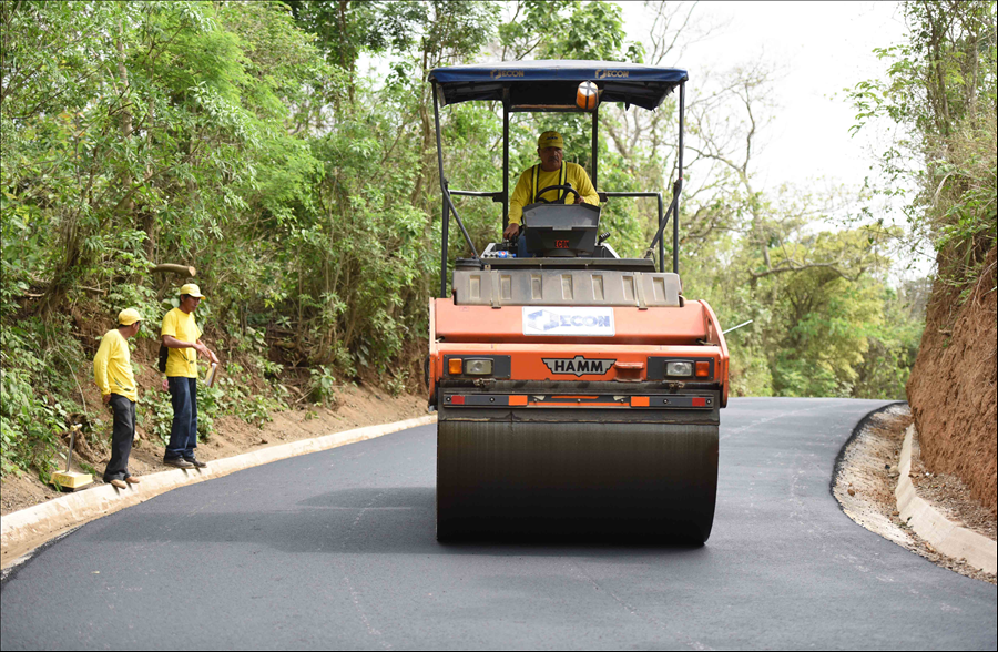 MOP concluye rehabilitación de carretera de montaña Comasagua-Bello Horizonte, La Libertad