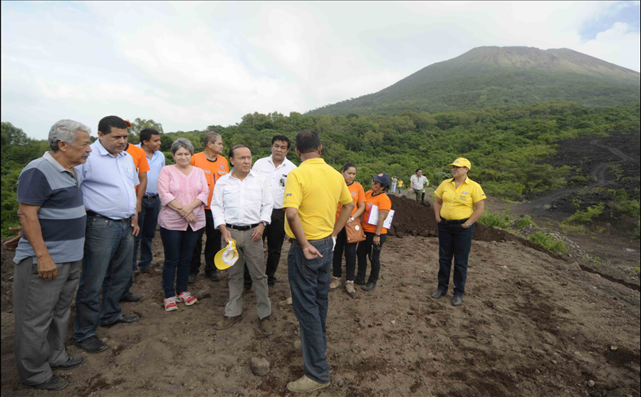 MOP realiza limpieza de reservorios en Volcán Chaparrastique, San Miguel