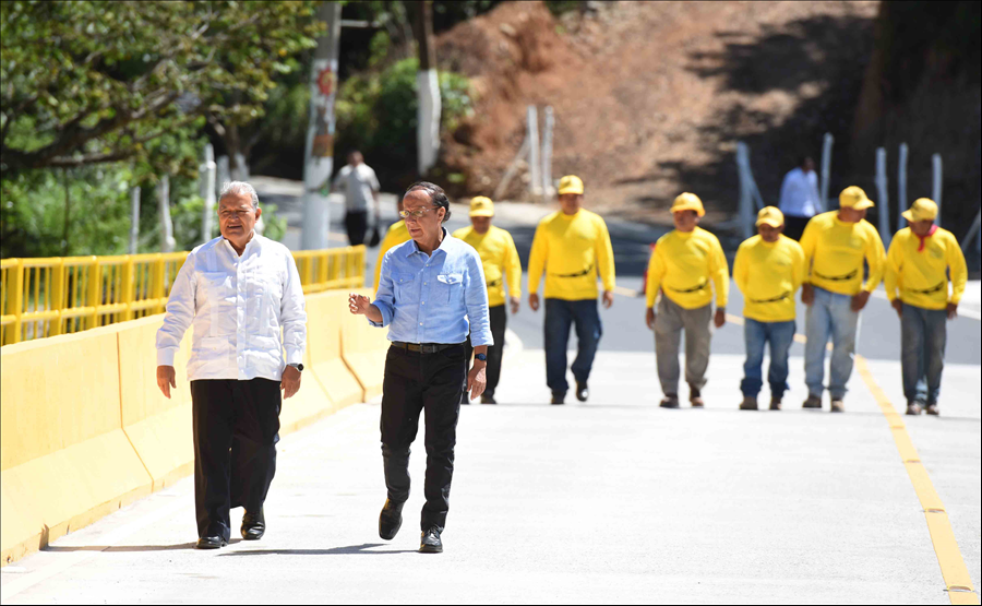 Presidente de la República entrega a población Puente La Palma-Citalá, Chalatenango