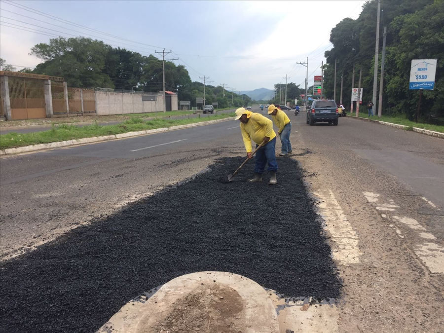 Por concluir construcción de acceso a intersección de calle a doble vía en Chalchuapa, Santa Ana