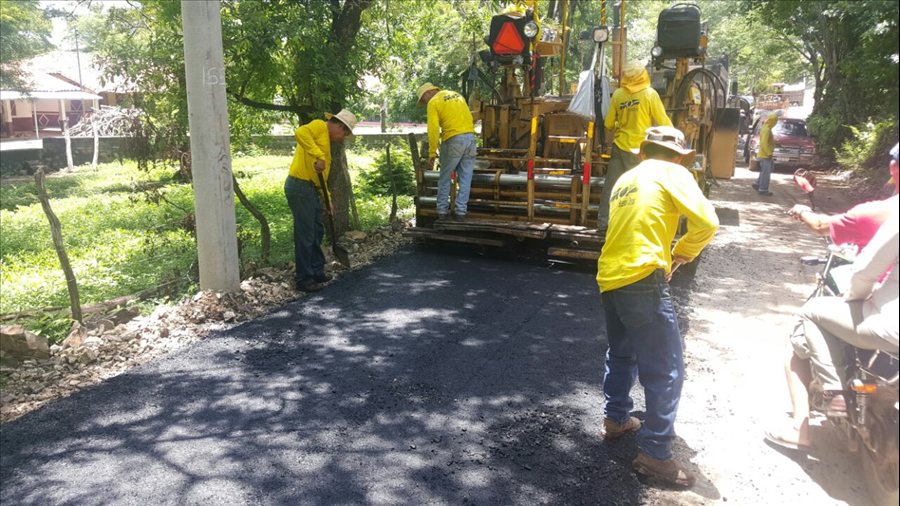 MOP avanza en pavimentación 1.3 kilómetros de calles de El Sauce, La Unión