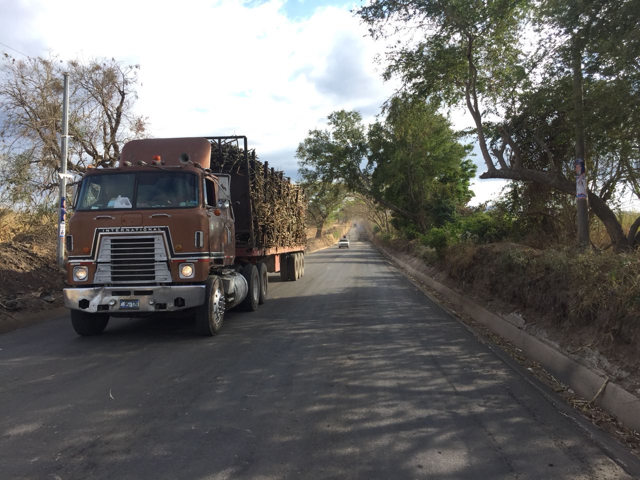 MOP concluye pavimentación de 1.5 km de carretera al Coco, Chalchuapa