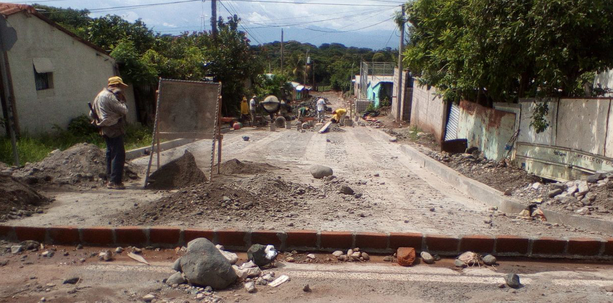 MOP avanza en mejoramiento calles principales de Colonia Nuevo Suchitoto, Cuscatlán