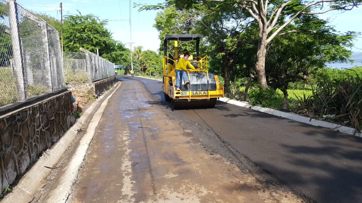 MOP por concluir pavimentacion tramo de 1.8 km de Punta El Chiquirín La Unión