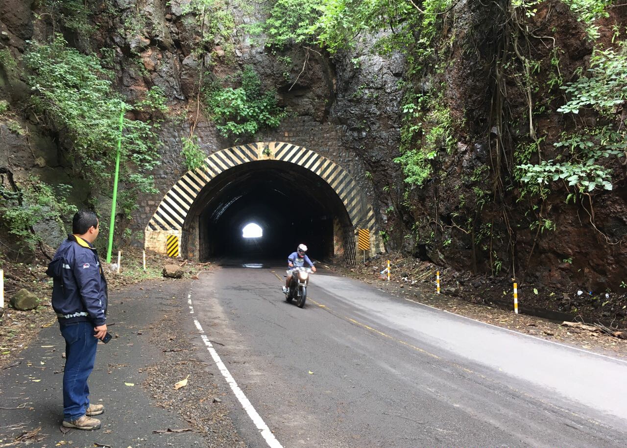 Restricción de tráfico en Carretera del Litoral, zona túneles se mantendrá hasta que termite la emergencia dictada por Protección Civil 