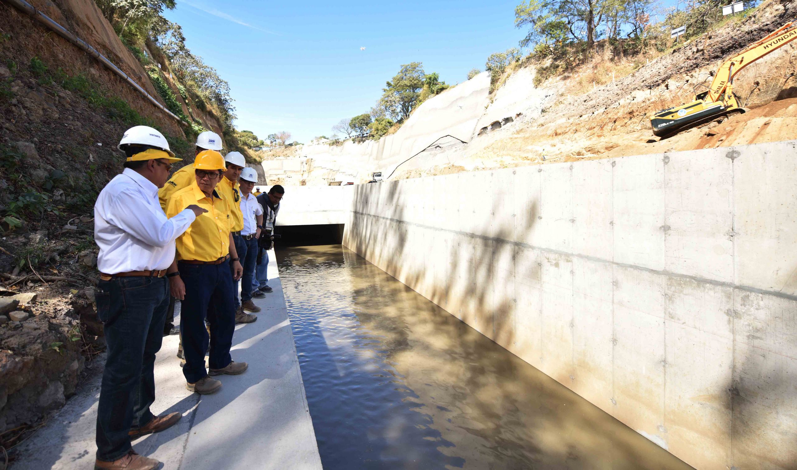 En funcionamiento canal de desagüe de primera laguna de laminación en Centroamérica para   prevenir inundaciones en sector Sur de San Salvador 
