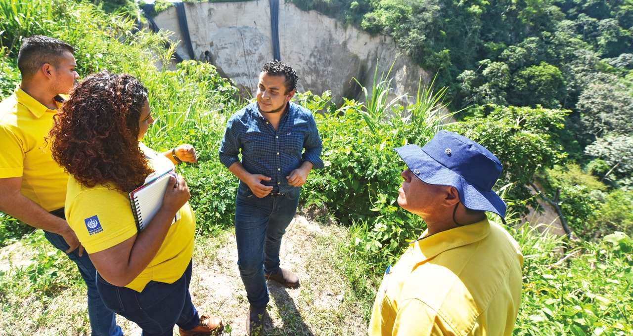 MOP apertura ofertas para construcción y supervisión obras de protección por cárcava, Colonia Santa Lucia, Ilopango