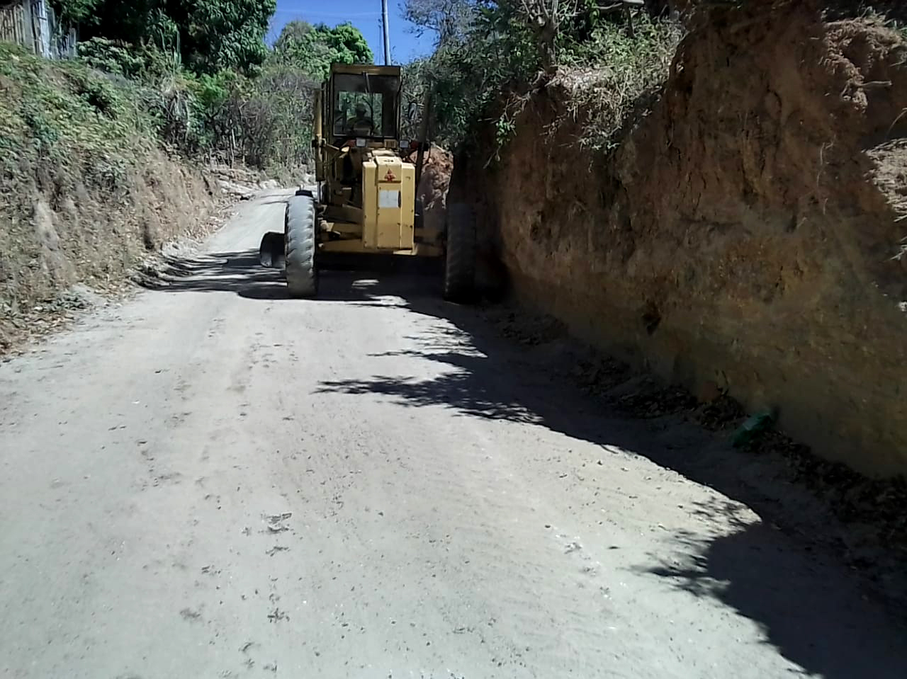 Pavimentamos 500 metros de calle principal Cantón Tehuiste Abajo,  San Juan Nonualco, La Paz