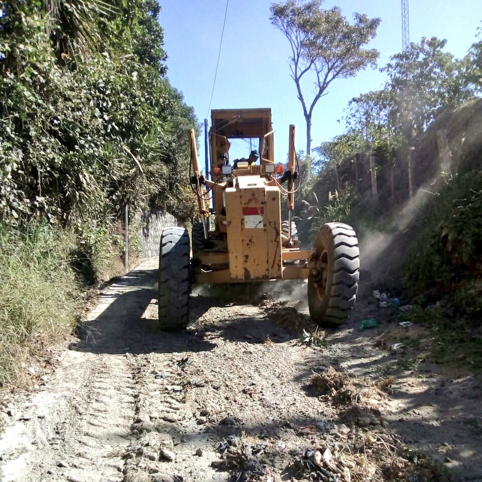 MOP mejora calle de acceso a Cantón Casa de Piedra, San Marcos