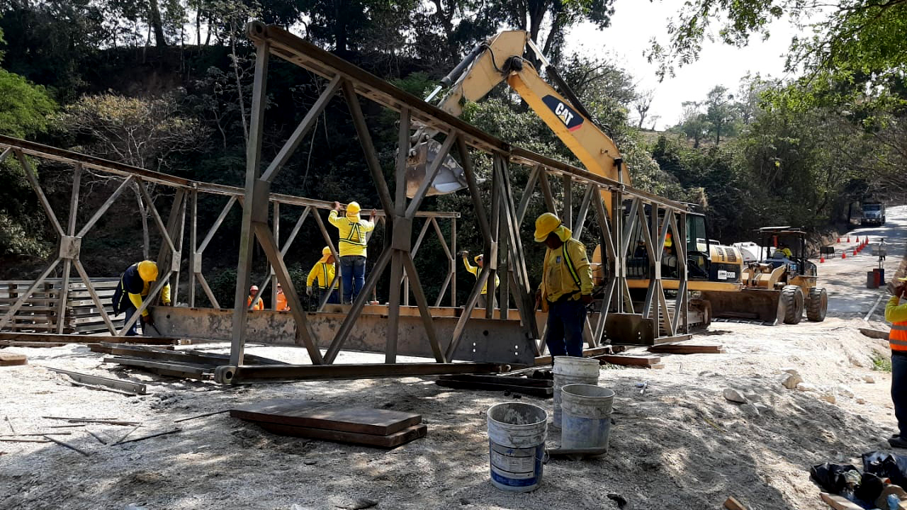 Avanza construcción de Puente Guastena, Concepción Quezaltepeque, Chalatenango